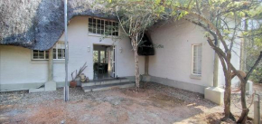 Hyena House 4180